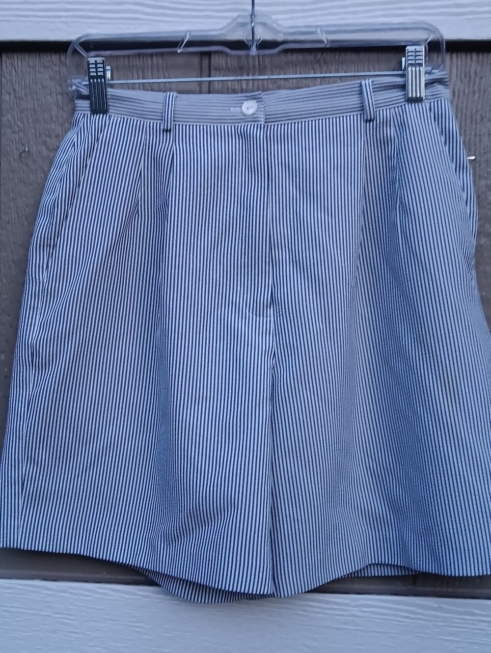 EP PRO Blue And White Striped Pleated Golf Shorts Size 4